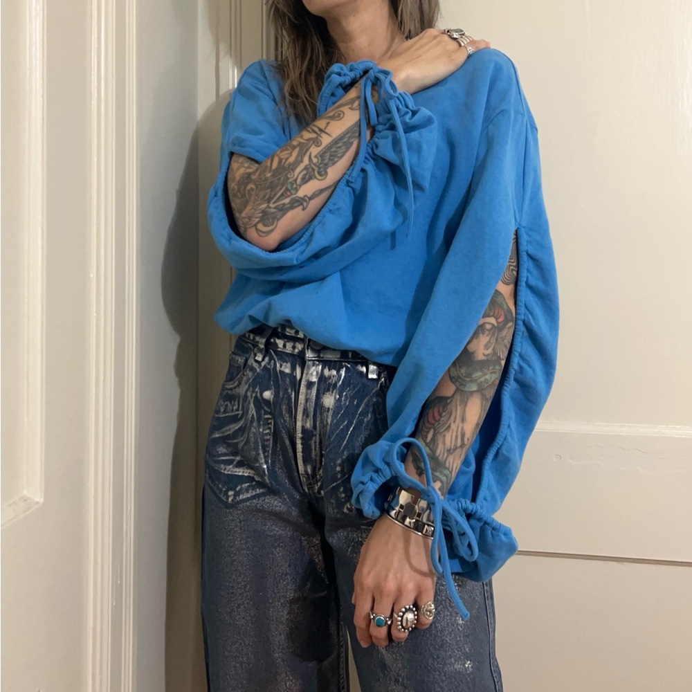 Brilliant Blue Oversized Crop Sweatshirt Open Sleeve size S EUC